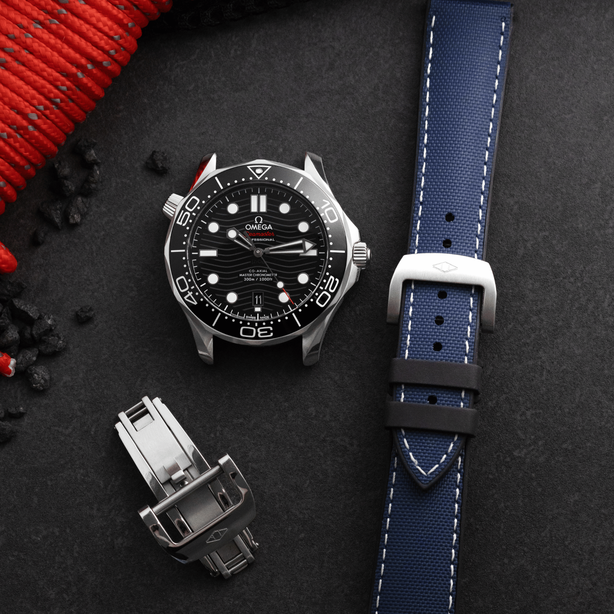 HydroFlex™ Navy Blue Hybrid FKM Watch Strap With White Stitching